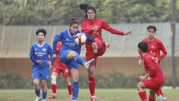 Thái Nguyên T&T (áo xanh) giành chiến thắng đầu tiên. (Ảnh: VFF)