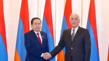 Chủ tịch Quốc hội Trần Thanh Mẫn hội kiến Tổng thống Armenia Vahagn Khachaturyan. (Ảnh: ĐOÀN TẦN/TTXVN)