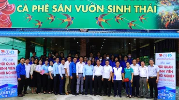 Các đại biểu tham dự buổi ra mắt Hội quán.
