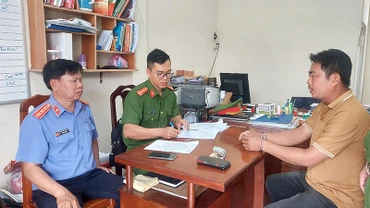 Bị can Hồ Hồng Hải Hồ tại Cơ quan điều tra. (Ảnh: Công an cung cấp)
