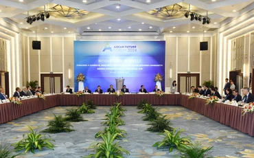 Tọa đàm với doanh nghiệp các nước ASEAN và các đối tác với chủ đề “Cộng đồng doanh nghiệp ASEAN gắn kết, tự cường và bền vững: Nắm bắt thời cơ trong thời đại số”.