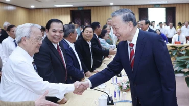 Tổng Bí thư Tô Lâm và các đại biểu. 