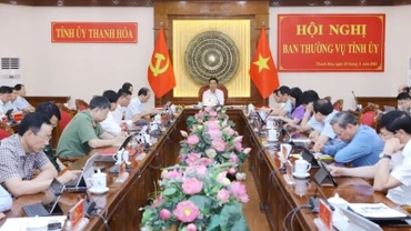 Toàn cảnh hội nghị.