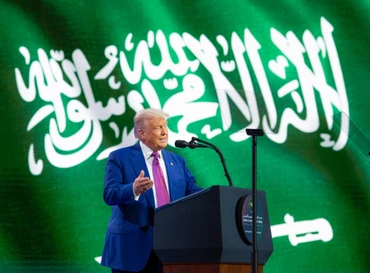 [Video] Tổng thống Mỹ Donald Trump tuyên bố dỡ bỏ cấm vận Syria