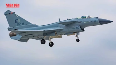 [Video] Hé lộ loại máy bay Pakistan dùng để bắn hạ Rafale của Ấn Độ