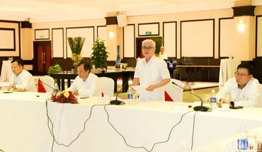 Bí thư Tỉnh ủy Bình Dương Nguyễn Văn Lợi phát biểu ý kiến tại buổi gặp gỡ và chia sẻ mô hình công nghiệp-dịch vụ và đô thị tại Bình Dương.