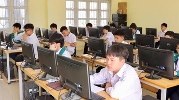 Học sinh Trường THPT Ngô Sĩ Liên, Bắc Giang tham gia khảo sát chính thức PISA 2025 (Ảnh: Bộ Giáo dục và Đào tạo) 