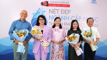Ban Tổ chức giới thiệu cuộc thi ảnh “Nét đẹp ngành cấp nước Thành phố Hồ Chí Minh”.