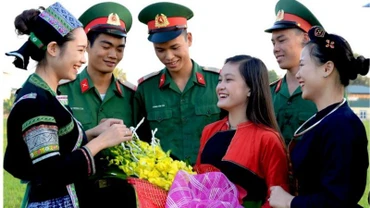 Thanh niên Việt Nam phát huy tinh thần xung kích của tuổi trẻ trên các mặt hoạt động của đời sống xã hội. (Ảnh: TTXVN)