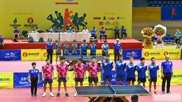 Chung kết đồng đội nam là cuộc chạm trán giữa Hà Nội 1 và Công an Nhân dân T&T; TP Hồ Chí Minh 1 gặp Hải Dương-Long Hải 1 tại chung kết đồng đội nữ.