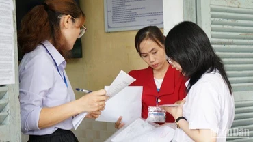 Các thí sinh tại Đà Nẵng bước vào Kỳ thi với tâm lý tự tin, thoải mái. (Ảnh: ANH ĐÀO)