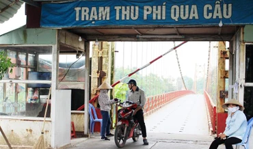 Ngừng sử dụng cầu treo Đồng Liên từ ngày 23/8/2022.