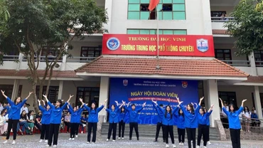 (Ảnh minh hoạ: Trường THPT chuyên Đại học Vinh)