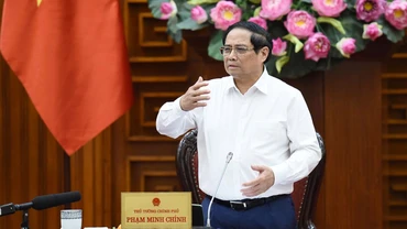 [Ảnh] Thủ tướng Phạm Minh Chính chủ trì họp xây dựng luật sửa đổi, bổ sung 7 luật trong lĩnh vực tài chính