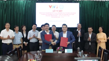 Hai đơn vị ký kết hợp tác.