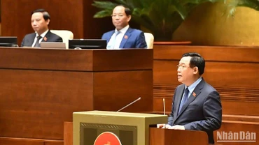 Chủ tịch Quốc hội Vương Đình Huệ phát biểu kết thúc phiên chất vấn và trả lời chất vấn, ngày 8/6/2023.