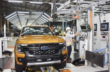 Sản xuất, lắp ráp ô tô Ford Việt Nam tại Công ty TNHH Ford Việt Nam (thành phố Hải Dương).