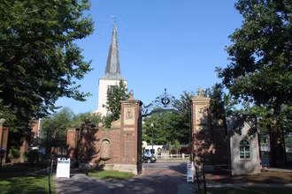 Khuôn viên Đại học Harvard tại thành phố Cambridge, bang Massachusetts, Mỹ. (Ảnh: Tân Hoa xã)