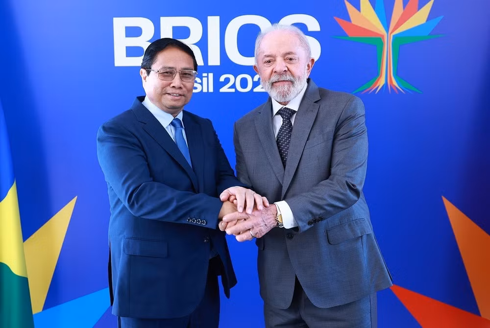 Thủ tướng Phạm Minh Chính hội đàm với Tổng thống Brazil Lula da Silva. (Ảnh TTXVN)