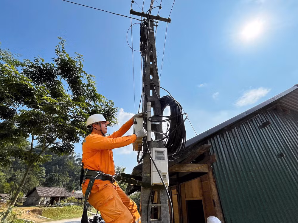 Ngành điện Cao Bằng chủ động các biện pháp phòng ngừa để đồng hành doanh nghiệp trong mùa cao điểm thiếu điện. Ảnh: Hoàng Yến