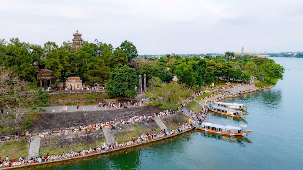 Chùa Thiên Mụ, điểm du lịch văn hóa đặc sắc của Huế. Ảnh: Lê Đình Hoàng