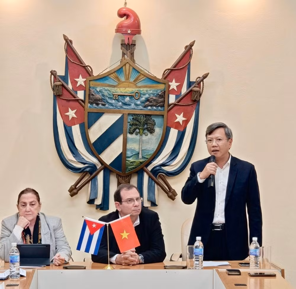 hoithao3.jpg