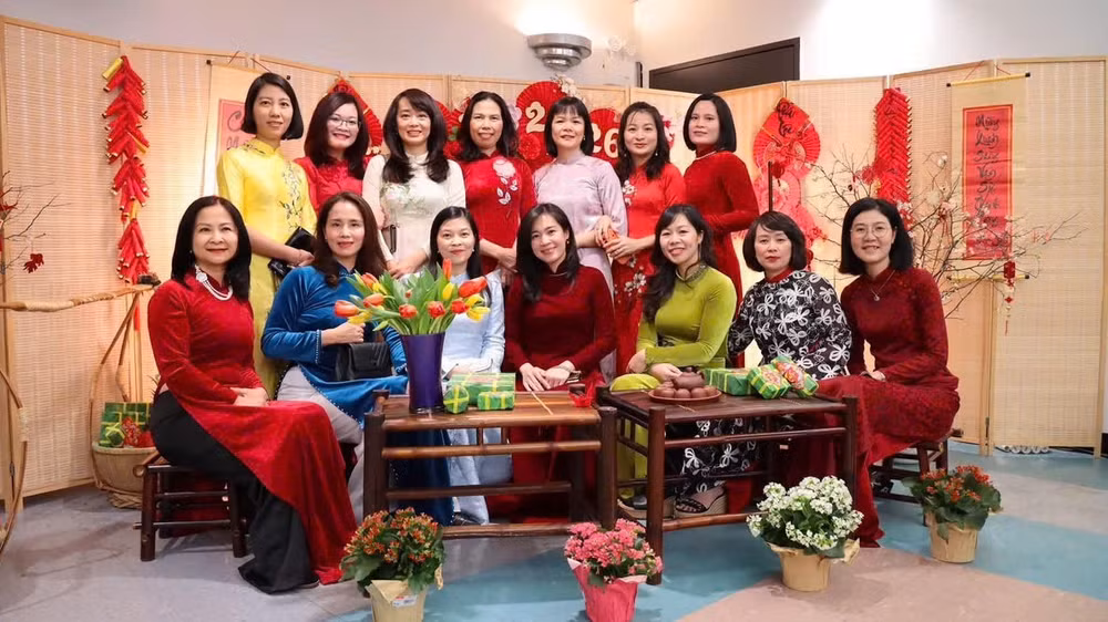 tet3.jpg
