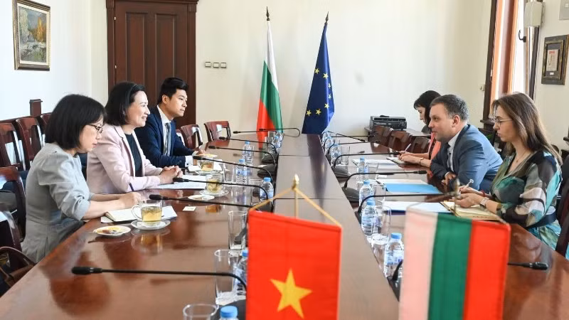 Quang cảnh buổi làm việc. (Ảnh do Đại sứ quán Việt Nam tại Bulgaria cung cấp)