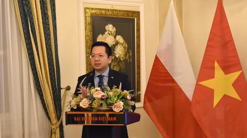Đại sứ Hà Hoàng Hải phát biểu tại Hội thảo. (Ảnh: Đại sứ quán Việt Nam tại Ba Lan) 