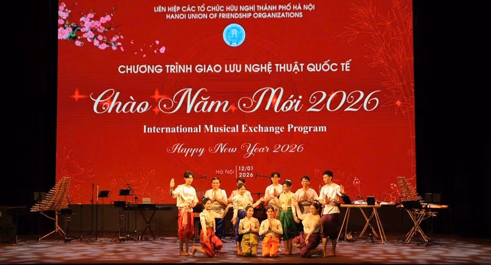 chaonammoi14.jpg