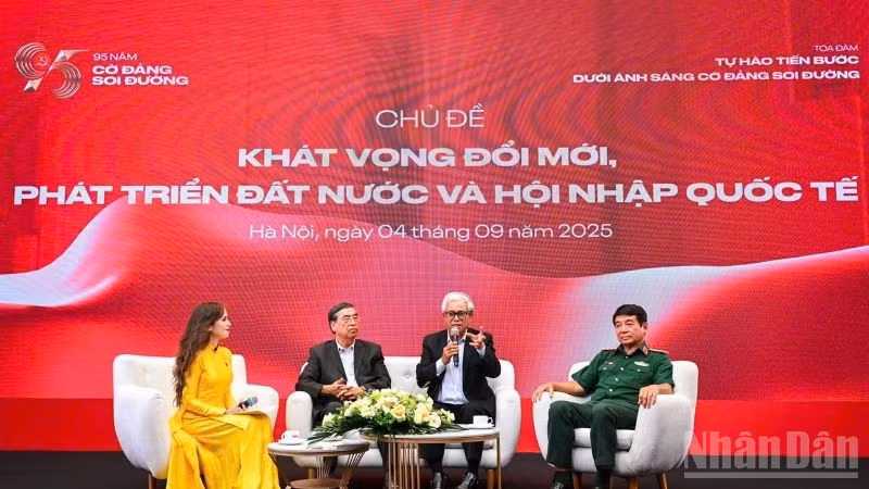 Các khách mời tham dự Tọa đàm. (Ảnh: THÀNH ĐẠT)