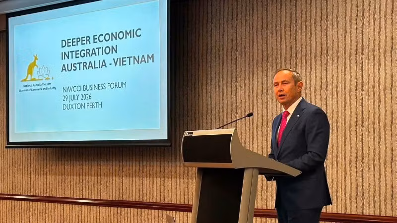 Thủ hiến bang Tây Australia Roger Cook phát biểu tại Diễn đàn. (Ảnh: Tổng Lãnh sự quán Việt Nam tại Perth, Australia cung cấp)