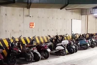 [Video] Bộ Xây dựng yêu cầu hoàn thiện quy chuẩn an toàn cho chung cư có trạm sạc xe điện