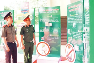 Công an Thành phố Hồ Chí Minh tuyên truyền về tác hại của ma túy.