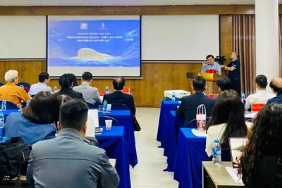 Quang cảnh Tọa đàm "Biến không gian hội chợ-triển lãm thành sản phẩm du lịch đắt giá". 