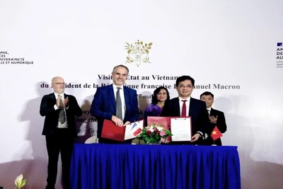 Tổng công ty Công nghiệp Công nghệ cao Viettel và John Cockerill Defense ký thỏa thuận khung hợp tác.