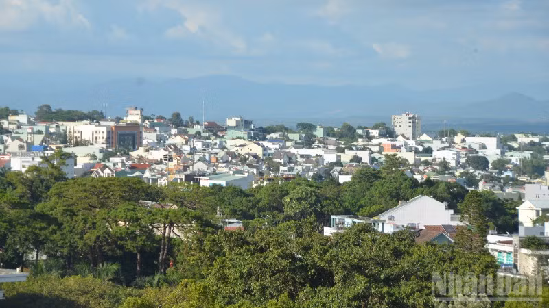 Xây dựng phường Pleiku thành “điểm đến” xanh-văn minh-giàu bản sắc.