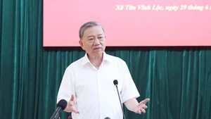 Tổng Bí thư Tô Lâm phát biểu tại buổi làm việc với Ban Thường vụ Đảng ủy xã Tân Vĩnh Lộc, Thành phố Hồ Chí Minh. (Ảnh: THỐNG NHẤT/TTXVN)