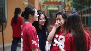 Thí sinh trong buổi thi thứ 3 Kỳ thi tốt nghiệp THPT năm 2025 (Ảnh: ĐẠI THẮNG)