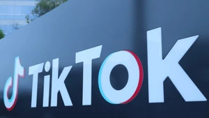 Logo của TikTok tại văn phòng Los Angeles ở Culver City, hạt Los Angeles, Mỹ. (Ảnh: Tân Hoa xã)