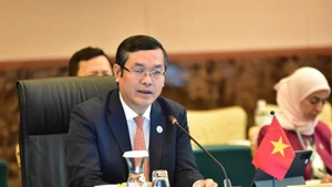 Thứ trưởng Giáo dục và Đào tạo Nguyễn Văn Phúc phát biểu tại phiên họp trong chương trình Hội nghị Bộ trưởng Giáo dục Đông Nam Á lần thứ 53. (Ảnh: MOET)