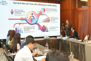 Quang cảnh buổi chia sẻ nhận thức cộng đồng về bệnh béo phì. 