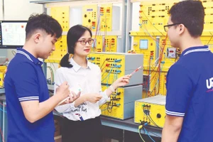Sinh viên Trường đại học Khoa học và Công nghệ trong giờ học. (Ảnh: USTH)