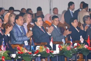 Chủ tịch Quốc hội Trần Thanh Mẫn và đại biểu dự Lễ khai mạc Đại hội đồng AIPA-46. (Ảnh: DOÃN TẤN-TTXVN)