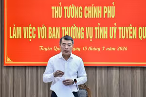 Thủ tướng Chính phủ Lê Minh Hưng phát biểu ý kiến chỉ đạo cuộc làm việc với Ban Thường vụ Tỉnh ủy Tuyên Quang. (Ảnh: THANH GIANG)