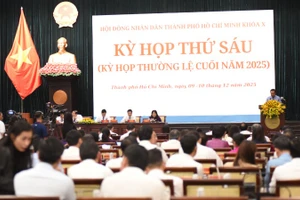 Quang cảnh kỳ họp.