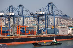 Quang cảnh cảng Busan, Hàn Quốc. (Ảnh: THX/TTXVN)