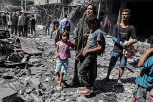 Các cuộc tấn công gây thiệt hại nghiêm trọng tại thành phố Gaza. (Ảnh: TÂN HOA XÃ)