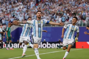 Lionel Messi thi đấu thăng hoa. (Ảnh: FIFA)