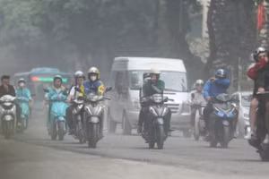 Không khí ô nhiễm ảnh hưởng lớn đến sức khỏe của người dân. (Ảnh minh họa: Minh Quyết/TTXVN)